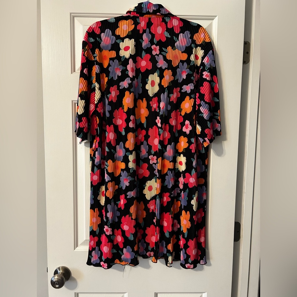 Floral Multicolor Sheer Kimono - Picture 2 of 4